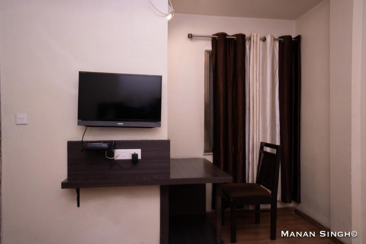 Hotel Samrat Jabalpur Extérieur photo