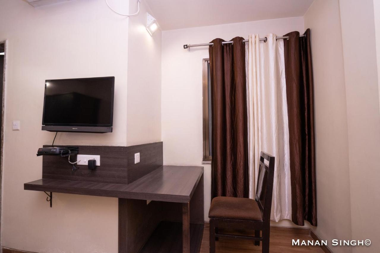 Hotel Samrat Jabalpur Extérieur photo