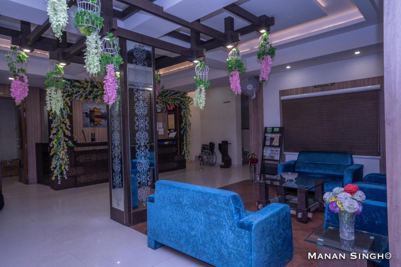 Hotel Samrat Jabalpur Extérieur photo