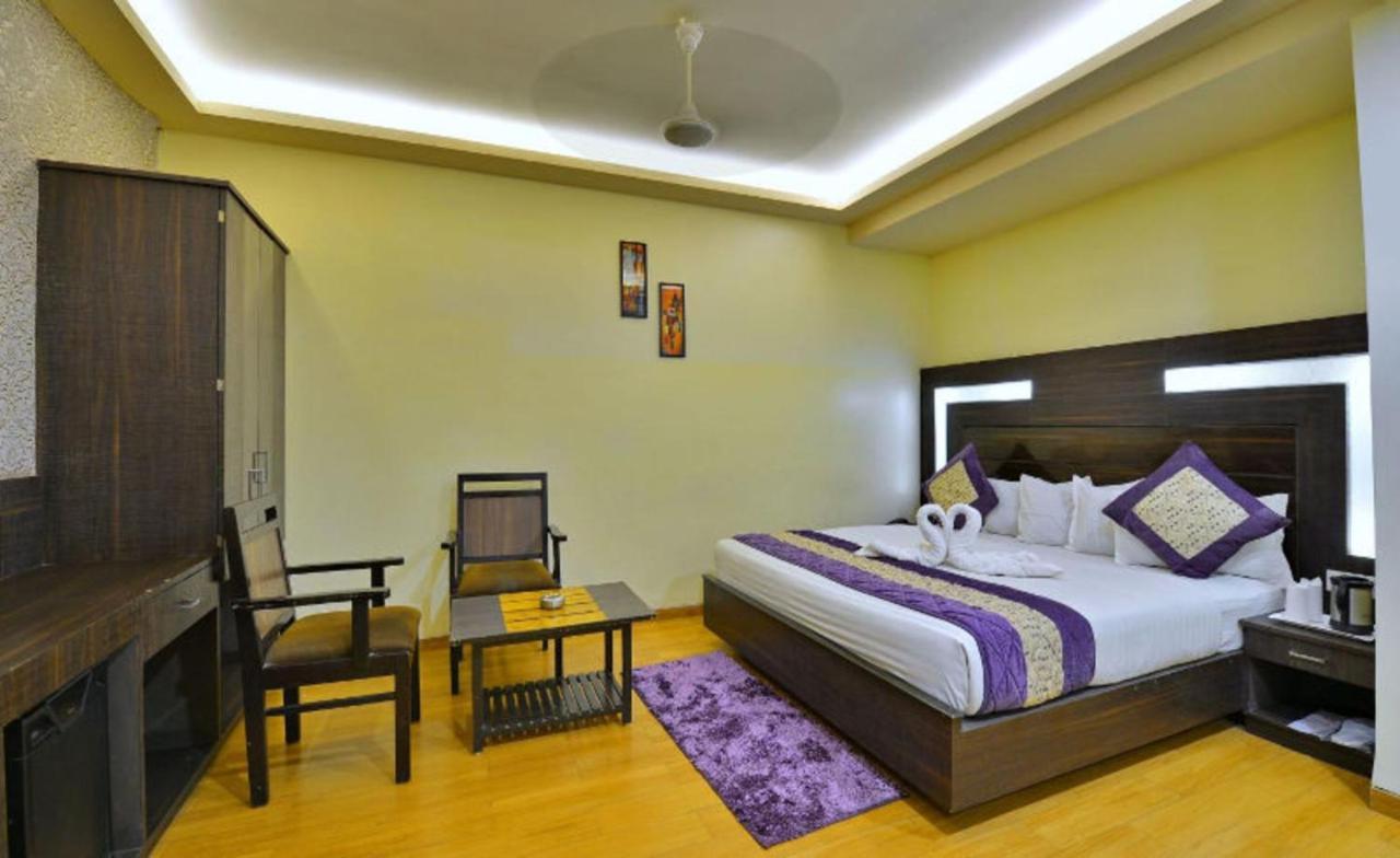 Hotel Samrat Jabalpur Extérieur photo