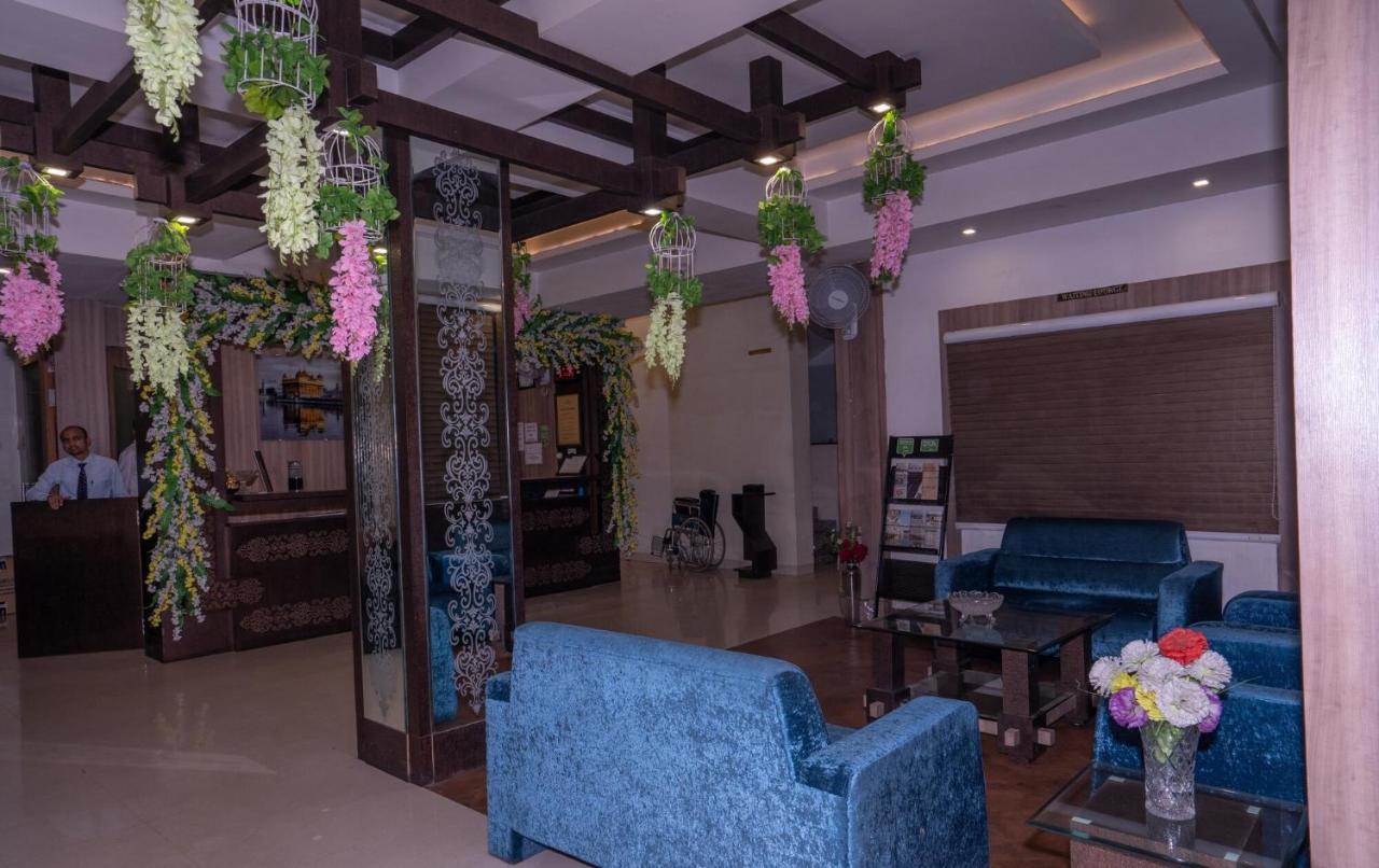 Hotel Samrat Jabalpur Extérieur photo