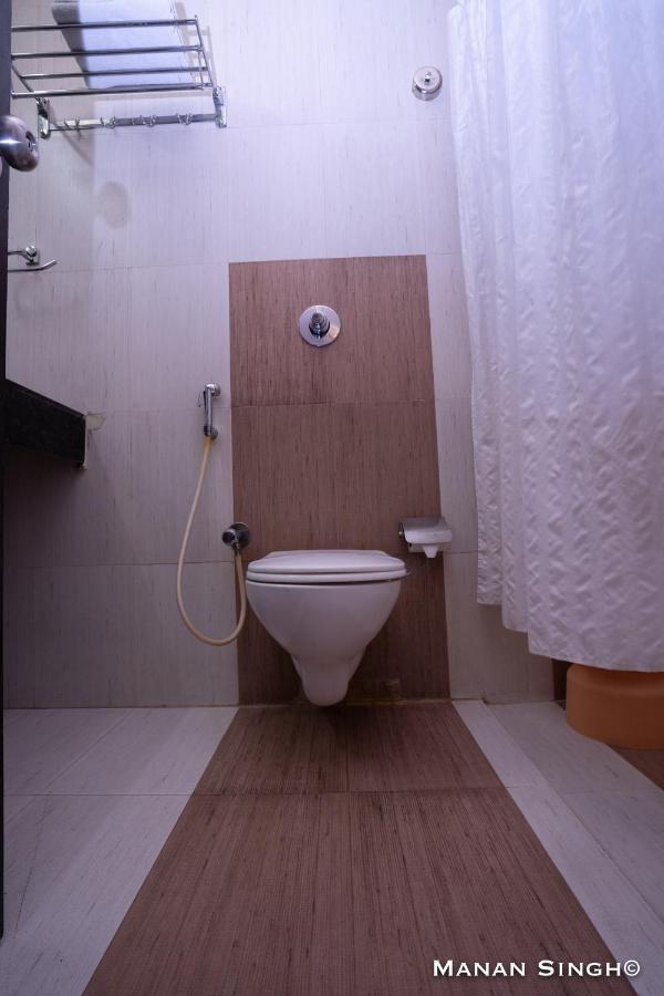 Hotel Samrat Jabalpur Extérieur photo